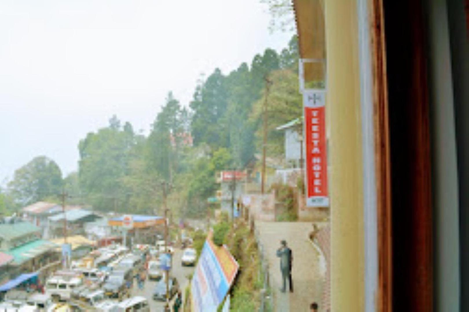 Teesta Hotel , Darjeeling Дарджилинг Экстерьер фото