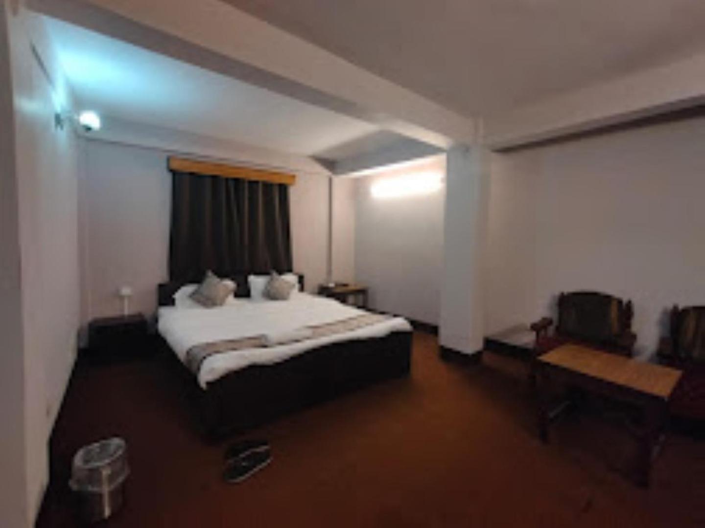 Teesta Hotel , Darjeeling Дарджилинг Экстерьер фото