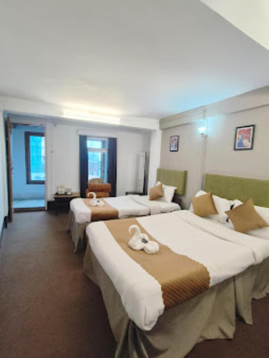 Teesta Hotel , Darjeeling Дарджилинг Экстерьер фото